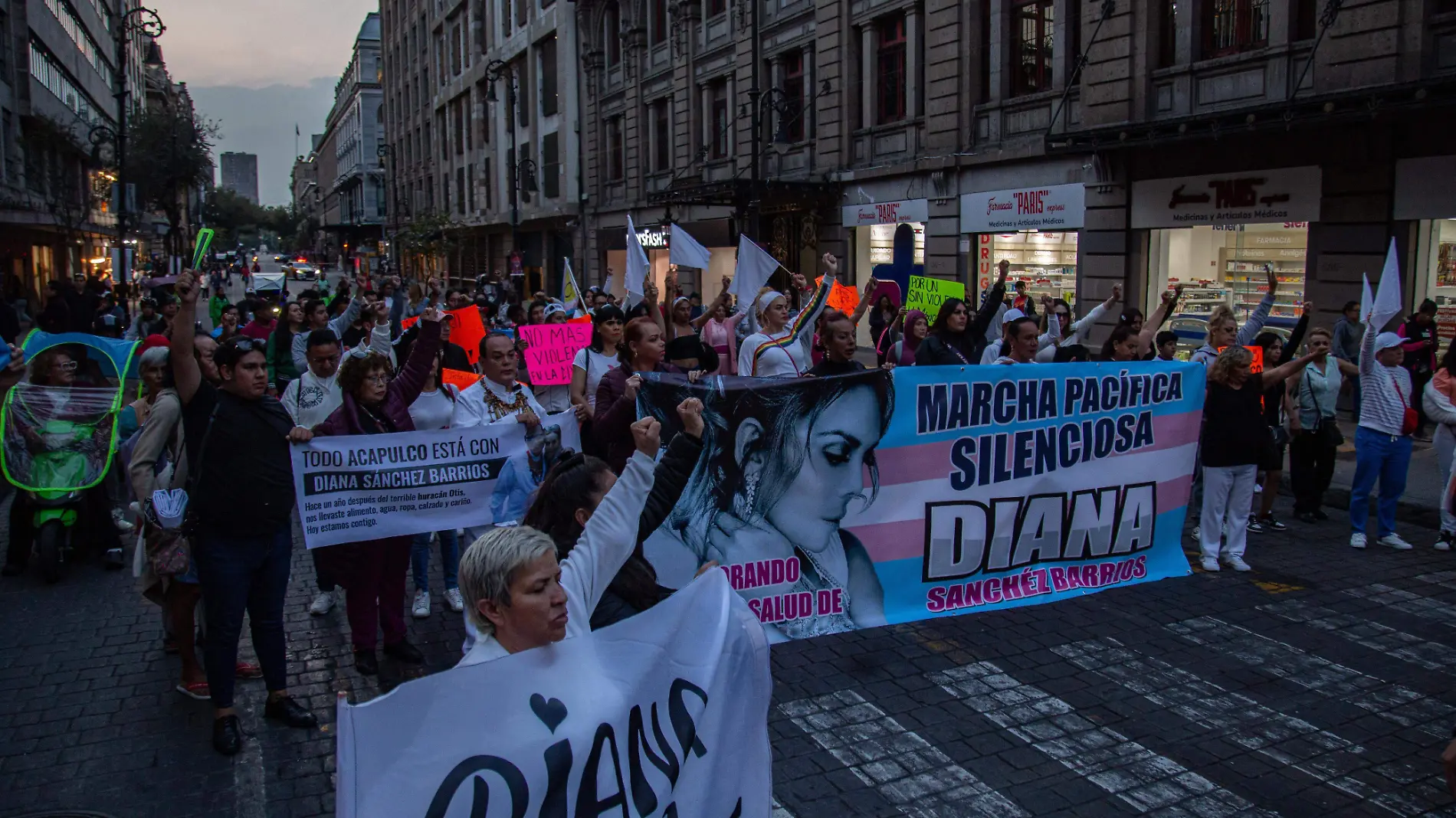 En imágenes, comerciantes y comunidad trans marcharon en apoyo a Diana Sánchez Barrios  